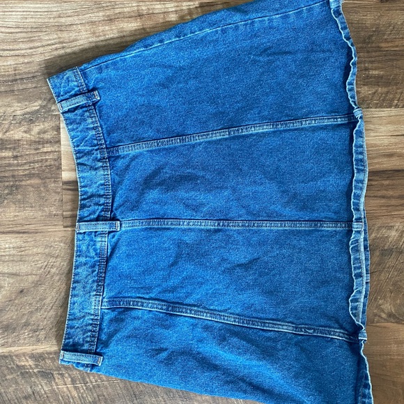 H and M skirt - Picture 2 of 2